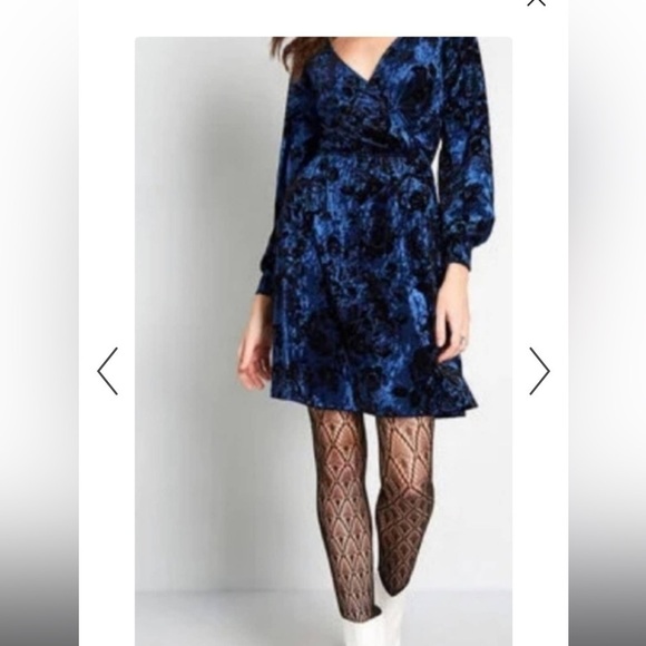 NWT ModCloth Velvet Luxe Structure Dress Wrap Floral size S, long sleeve modern - Picture 3 of 8